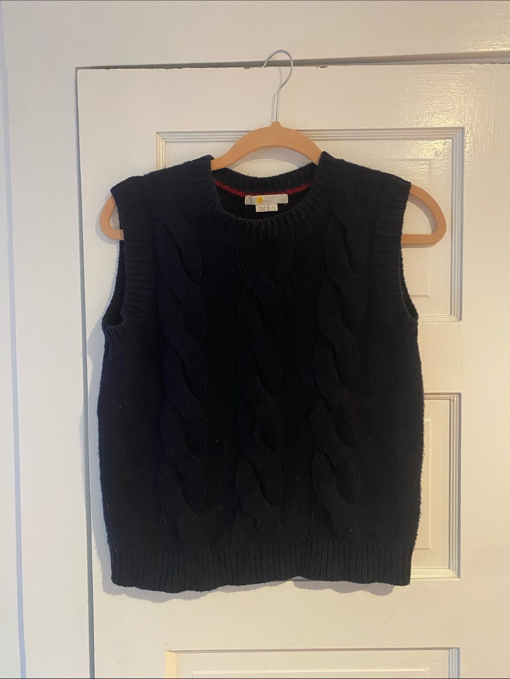 Boden Navy Cable-Knit Sleeveless Crewneck Vest